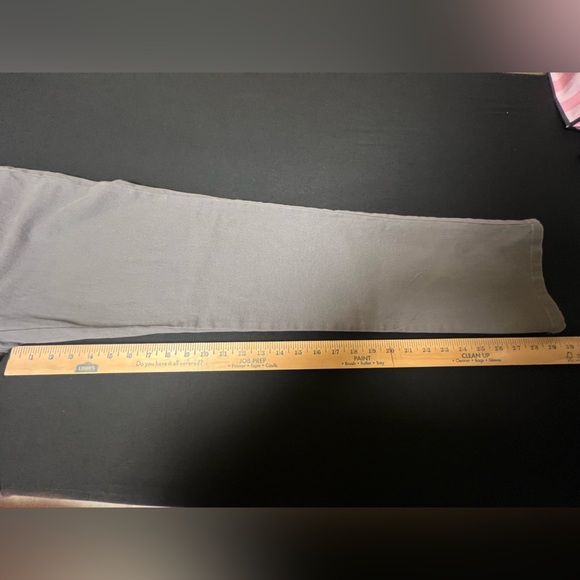 GLORIA VANDERBILT GRAY SIZE 4 AVERAGE STRAIGHT LEG JEAN. “AMANDA” 5 POCKETS - Picture 6 of 14